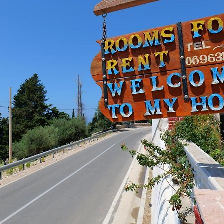 Vila Panorama Piqeras Bed & Breakfast Bagian luar foto