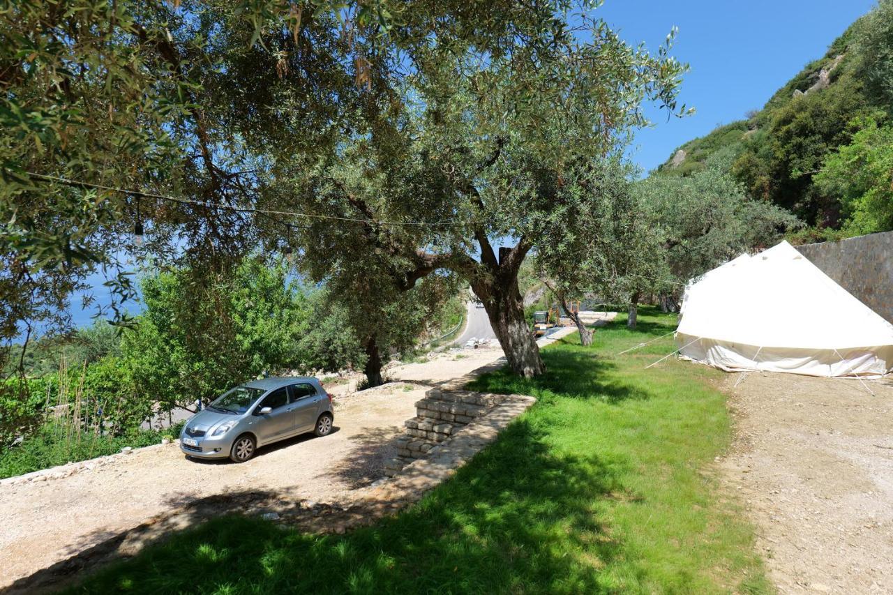 Vila Panorama Piqeras Bed & Breakfast Bagian luar foto
