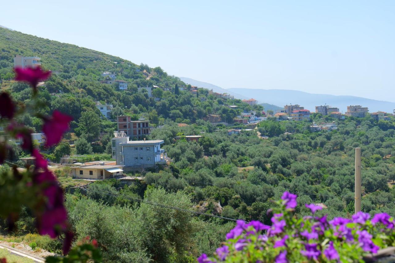Vila Panorama Piqeras Bed & Breakfast Bagian luar foto