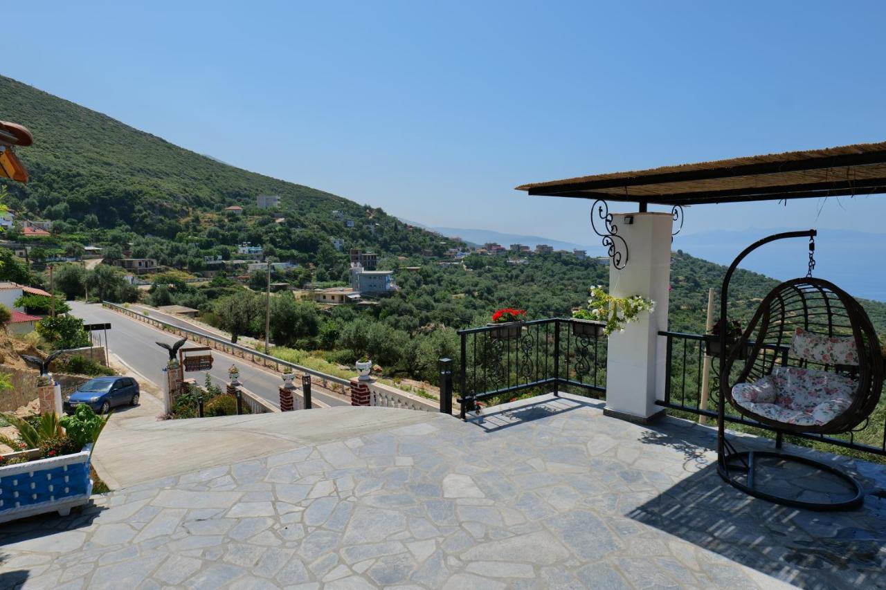 Vila Panorama Piqeras Bed & Breakfast Bagian luar foto