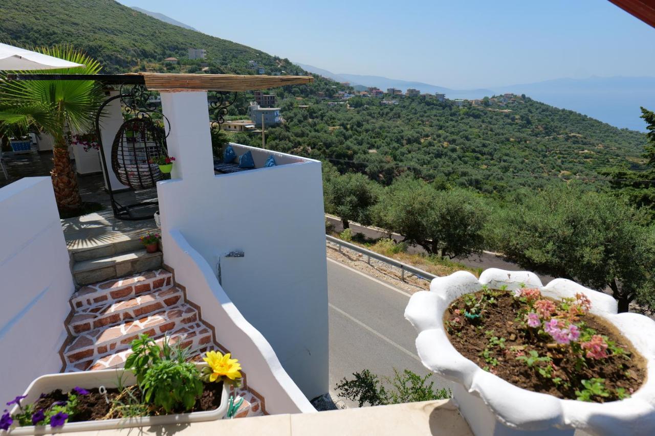 Vila Panorama Piqeras Bed & Breakfast Bagian luar foto