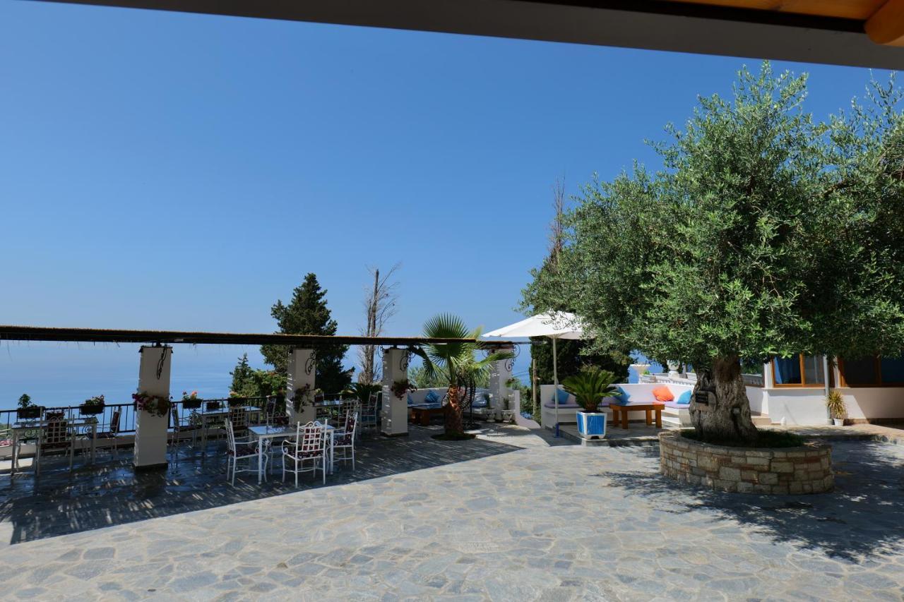 Vila Panorama Piqeras Bed & Breakfast Bagian luar foto